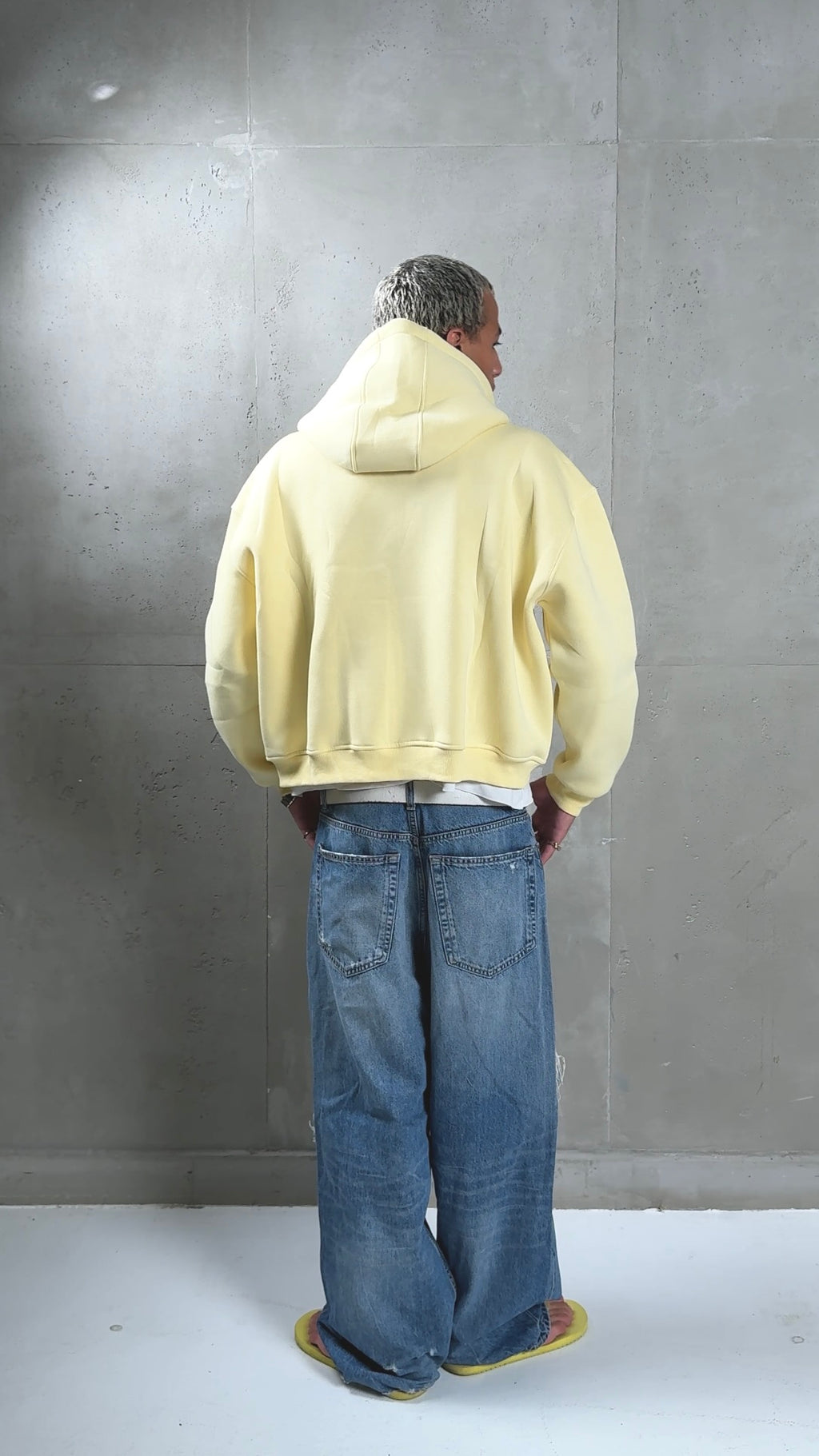 Butter yellow zipper