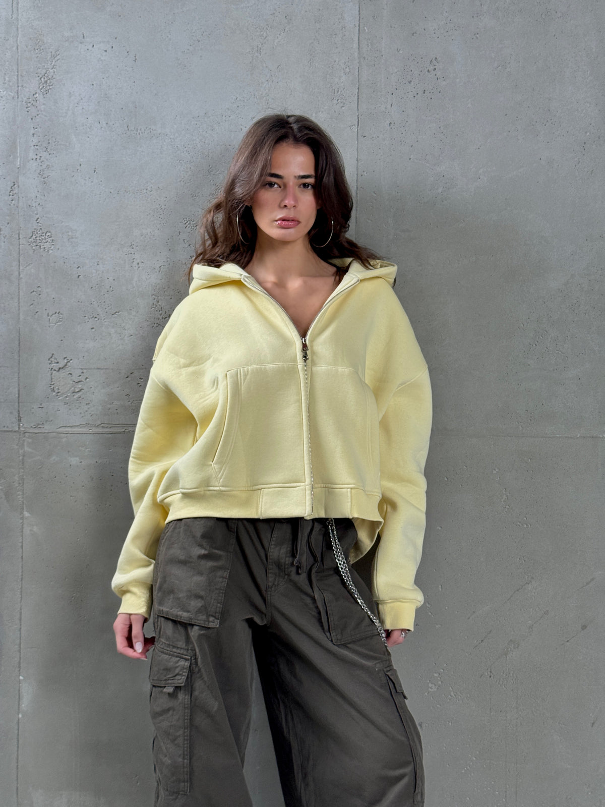 Butter yellow zipper