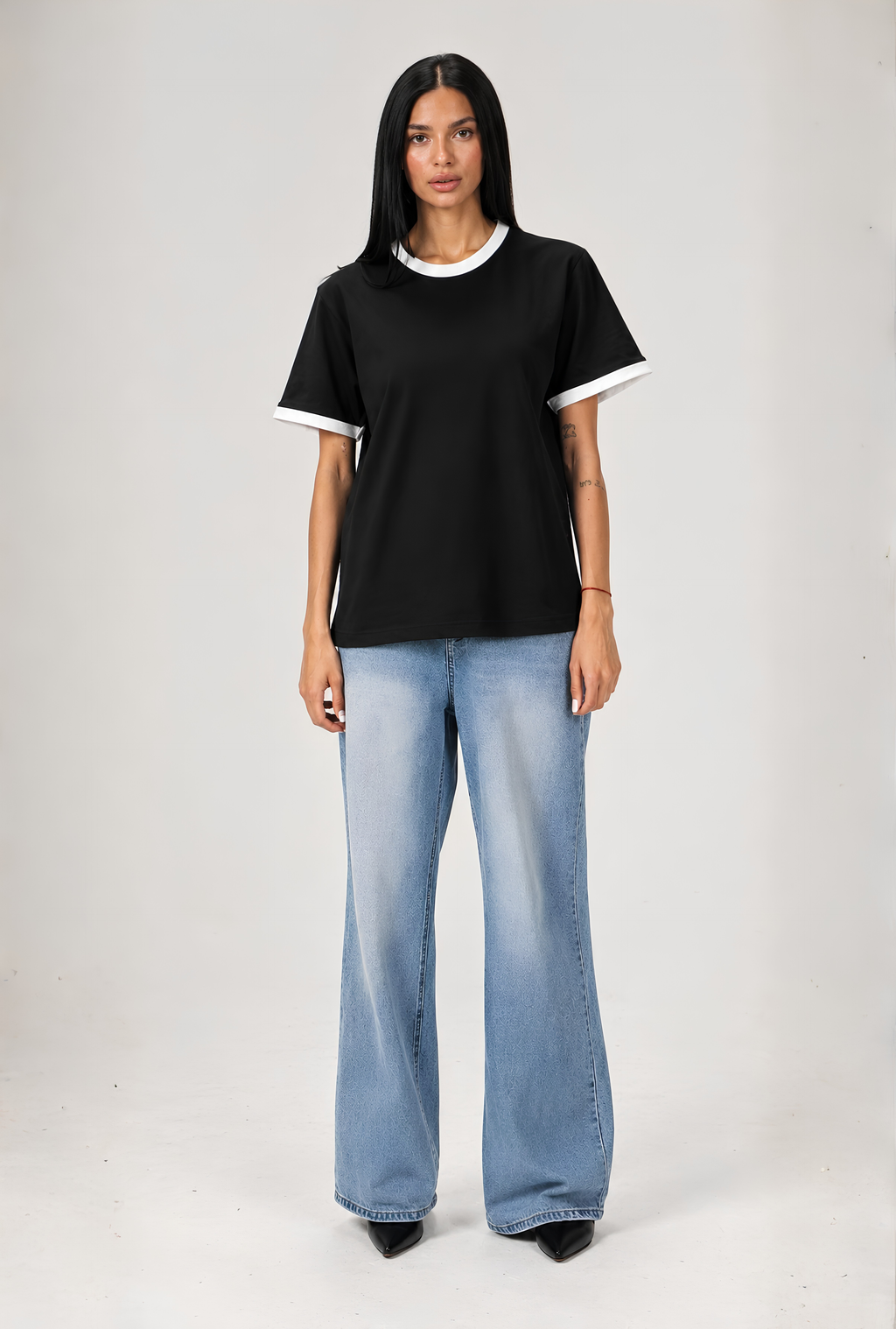 CONTRAST TRIM TEE - BLACK