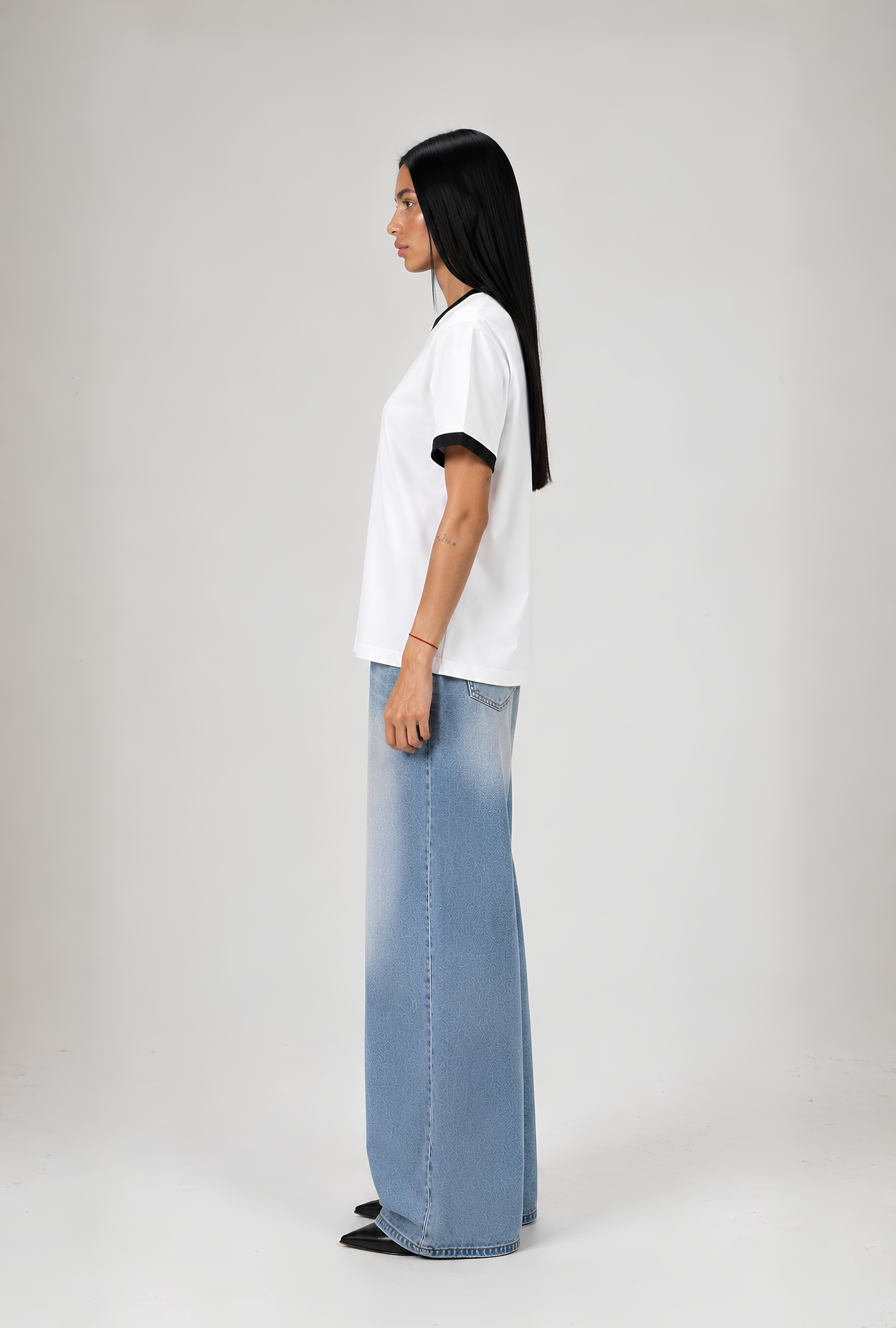 CONTRAST TRIM TEE - WHITE X BLACK