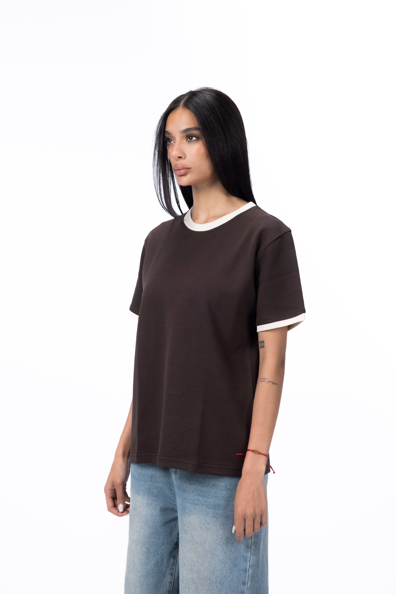 CONTRAST TRIM TEE - BROWN