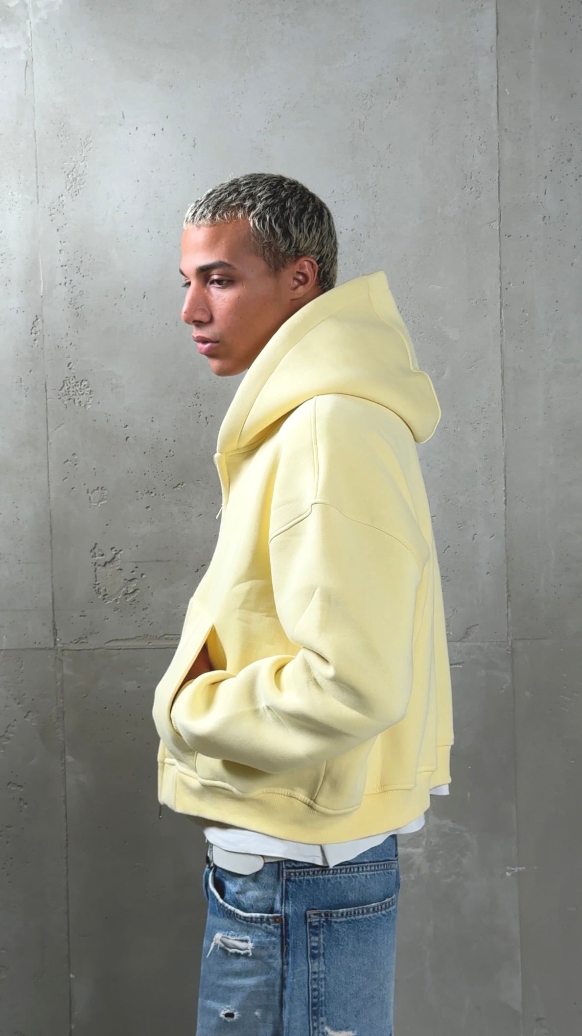 Butter yellow zipper
