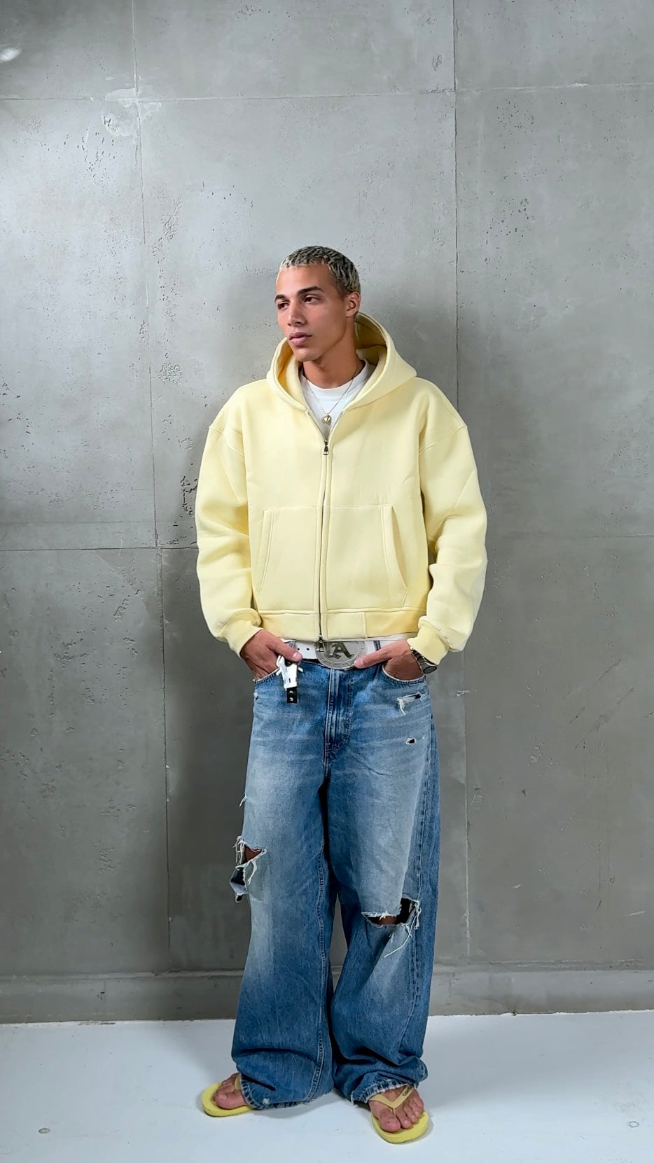 Butter yellow zipper