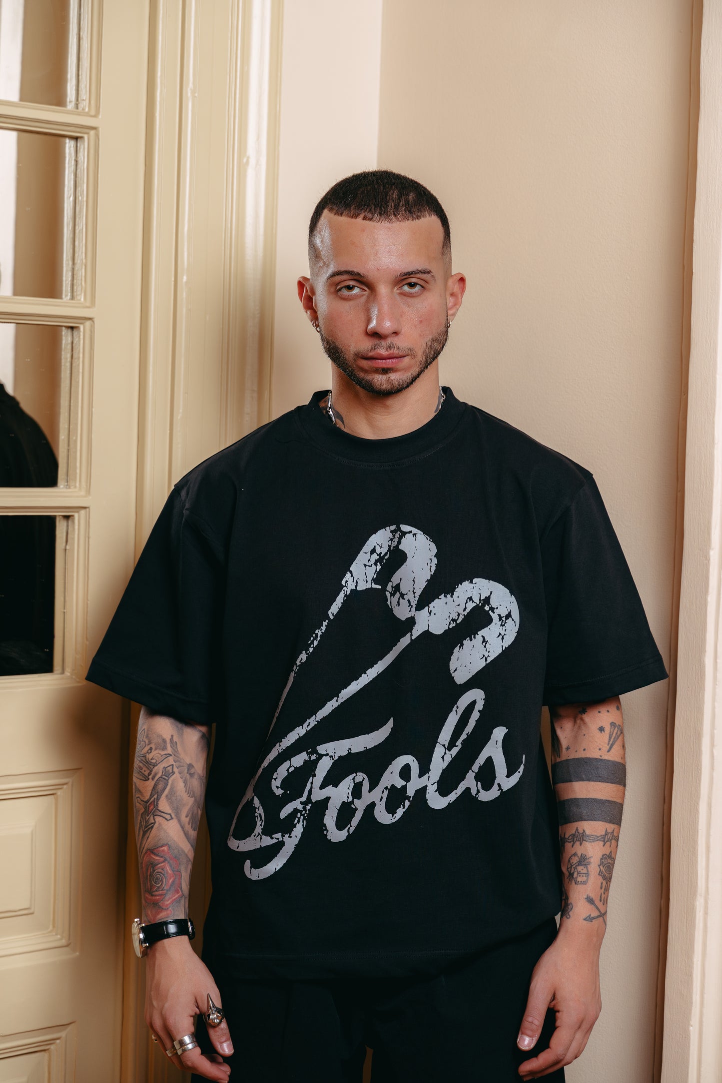 Pinned Reality ( Black*Grey)